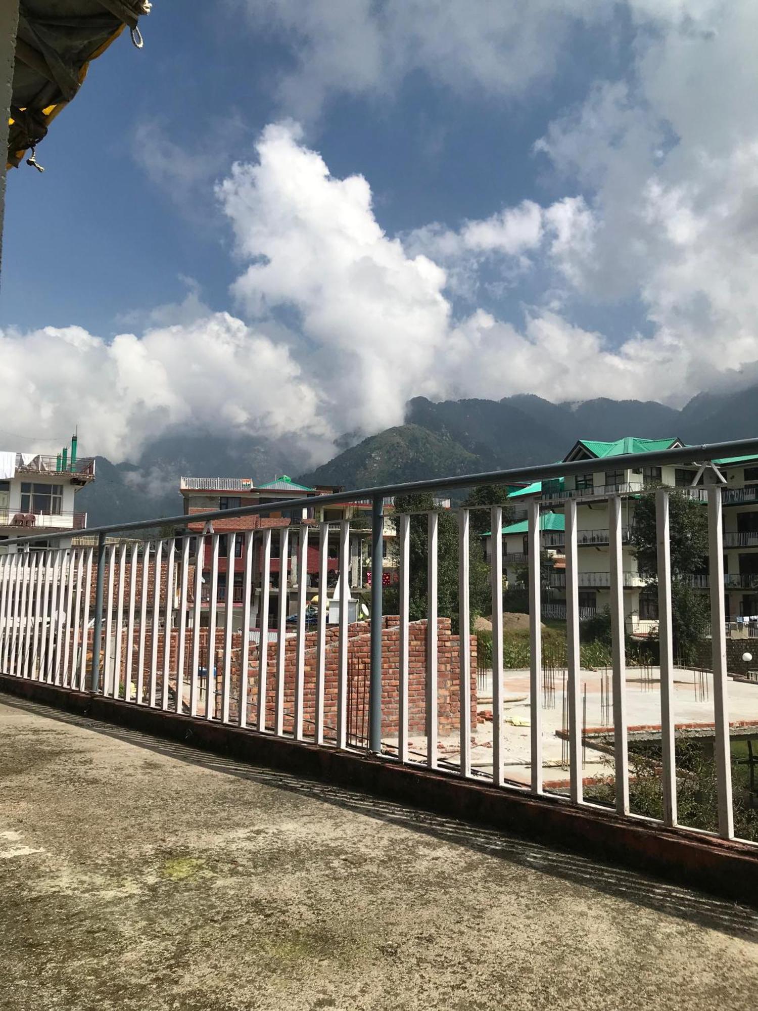 Mcleodganj Diaries Guest House 达兰萨拉 外观 照片
